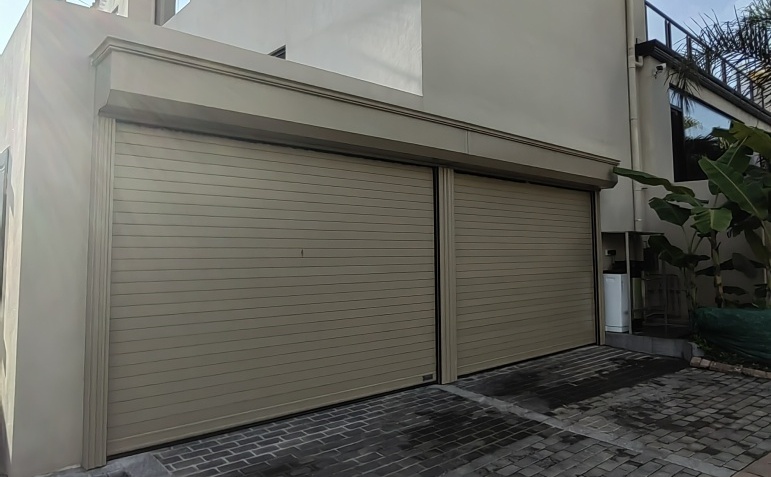 滇池卫城.jpg 滇池卫城.jpg