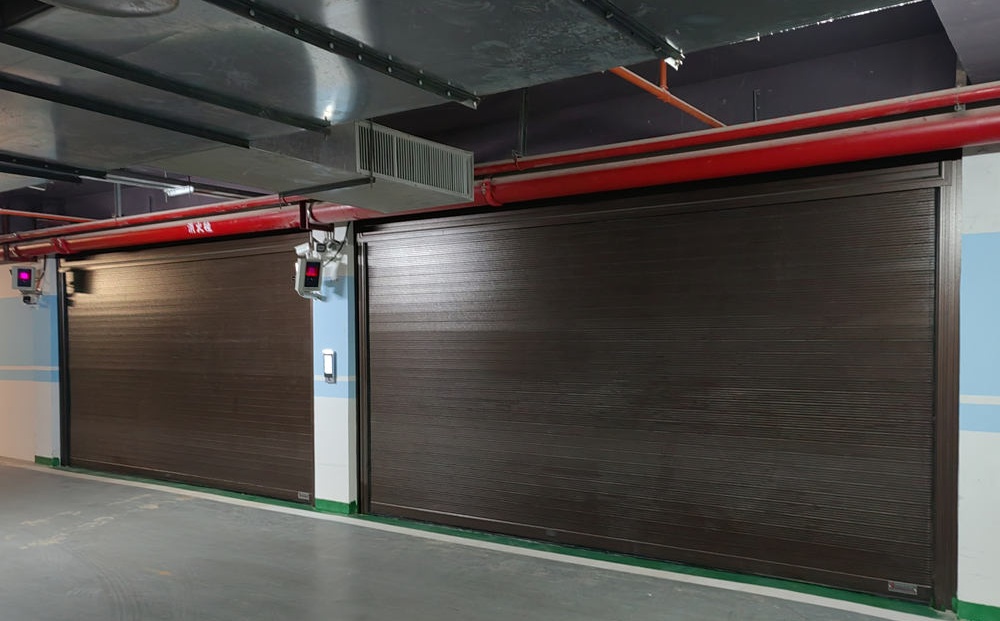 碧桂园车库门.jpg 碧桂园车库门.jpg