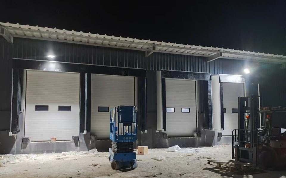 腾冲蓝莓基地.jpg 腾冲蓝莓基地.jpg